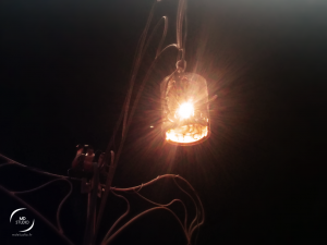 Lanterne brillant dans le noir | Utopiales 2017 | photo MDstudio